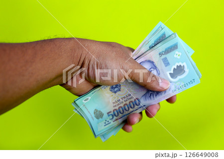 Five hundred thousand dong banknotes Five hundred thousand dong banknotes 126649008