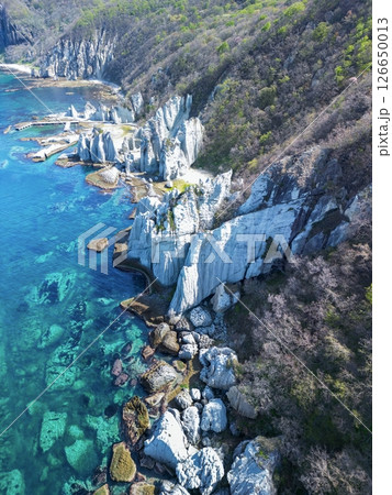 空撮「青森県」神秘的な風景が広がる仏ヶ浦　佐井村 126650013