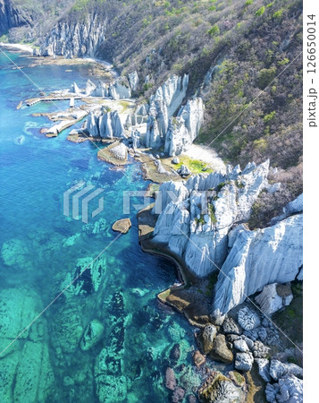 空撮「青森県」神秘的な風景が広がる仏ヶ浦　佐井村 126650014