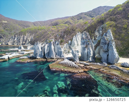 空撮「青森県」神秘的な風景が広がる仏ヶ浦　佐井村 126650725