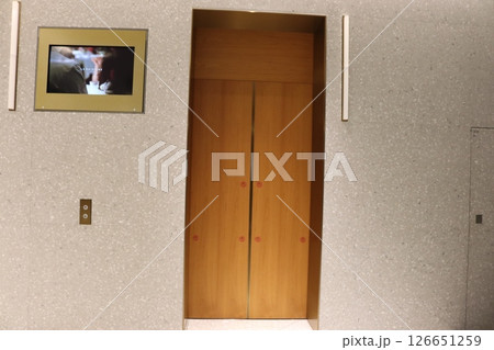 木製エレベーター 木製エレベーター 126651259