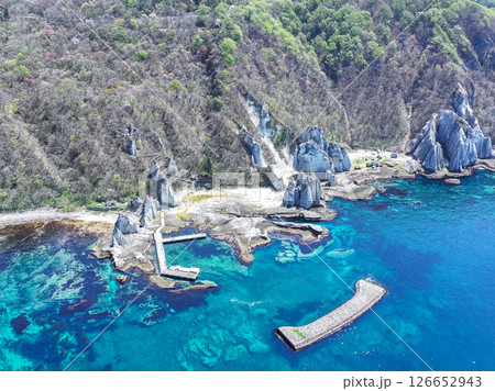 空撮「青森県」神秘的な風景が広がる仏ヶ浦　佐井村 126652943