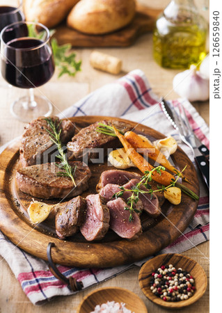 牛テンダーロインステーキ 126659840