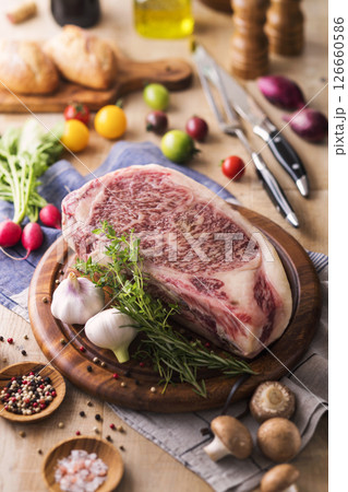 ステーキ用精肉 / 和牛サーロイン 126660586