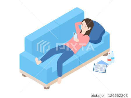 ソファーの上でスマホを見ながらだらだらしている女性 ソファーの上でスマホを見ながらだらだらしている女性 126662208