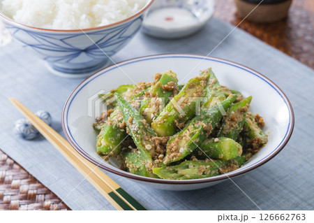 オクラの胡麻和え 126662763