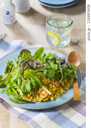 ベビーリーフたっぷりのピラフ 126663606