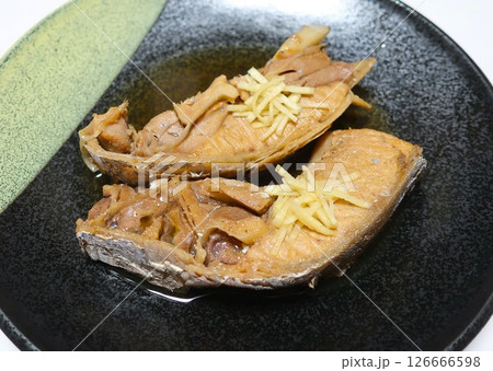 メバチマグロのカマ 煮付け メバチマグロのカマ 煮付け 126666598