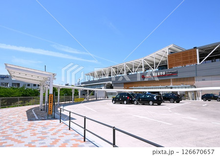 駅前の風景 駅前の風景 126670657