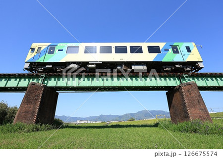 【平成筑豊鉄道】400形〜なのはな号〜（伊田線：南直方御殿口〜あかぢ） 126675574