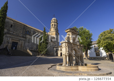 Santa Maria Square with its fountain and Cathedral in Baeza, Spain 126677354