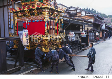 250414春の高山祭イラスト111z025 126681011