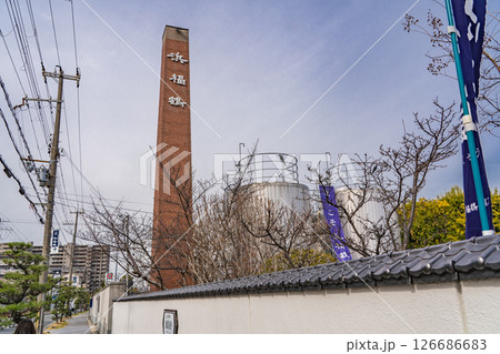 灘五郷の魚崎郷で営む浜福鶴（福鶴）吟醸工房　神戸市東灘区魚崎南町 126686683