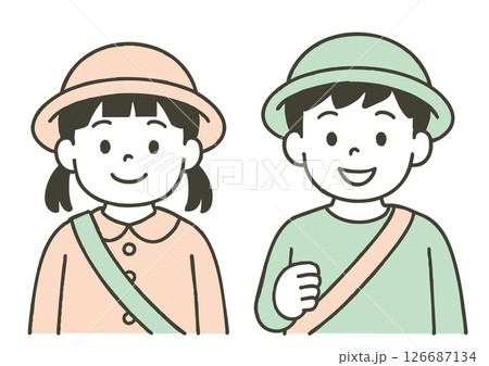 通園帽をかぶった幼児の男の子女の子 通園帽をかぶった幼児の男の子女の子 126687134