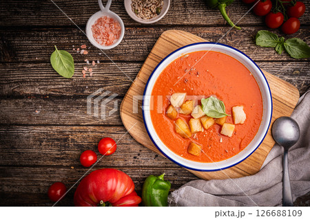 Gazpacho soup in bowl 126688109
