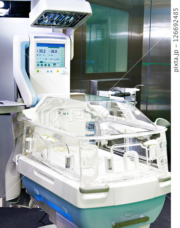 Therapeutic infant warmer 126692485