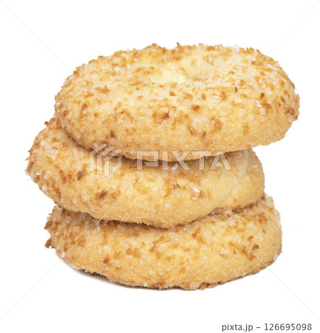 Tasty circle short pastry cookies isolated on white background Tasty circle short pastry cookies isolated on white background 126695098