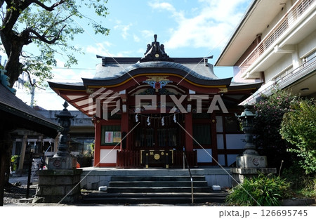 かつては海辺であった地に祀られた大田区内の大森神社 かつては海辺であった地に祀られた大田区内の大森神社 126695745