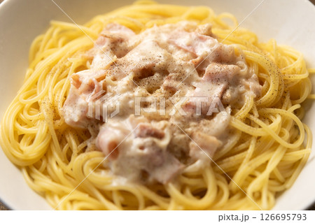カルボナーラパスタのイメージ　(写真素材) 126695793