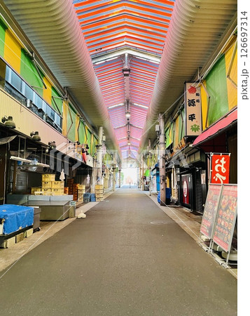 金沢市民の台所 定休日の近江町市場 金沢市民の台所 定休日の近江町市場 126697314
