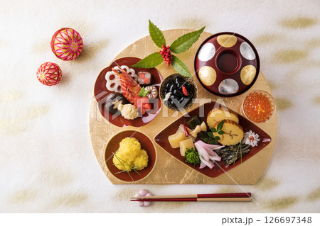 おせち料理 126697348