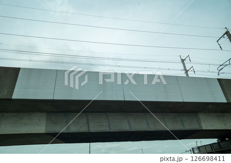 新幹線高架 126698411