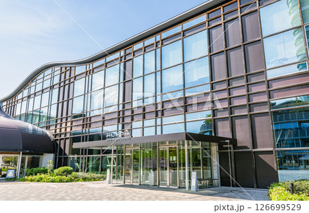 岐阜県岐阜市　みんなの森ぎふメディアコスモス（岐阜市立中央図書館） 126699529