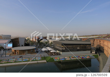 EXPO2025大阪・関西万博の大屋根リングから見る、会場南側の海岸通り周辺 EXPO2025大阪・関西万博の大屋根リングから見る、会場南側の海岸通り周辺 126700509