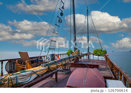 ハロン湾クルーズ 126700614