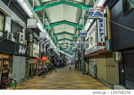 《大阪府》西成・ノスタルジックな商店街 126708236