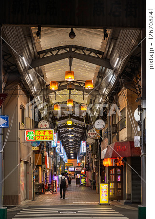 《大阪府》西成・ノスタルジックな商店街 《大阪府》西成・ノスタルジックな商店街 126708241