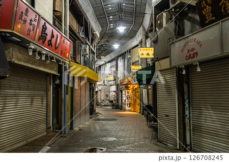 《大阪府》西成・ノスタルジックな商店街 《大阪府》西成・ノスタルジックな商店街 126708245