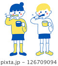 歯みがきする子供たち 126709094