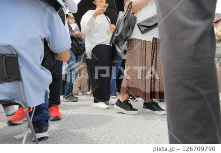 EXPO2025大阪・関西万博の行列(アメリカ館) EXPO2025大阪・関西万博の行列(アメリカ館) 126709790