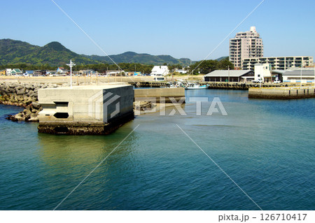 福岡県福津市　福間漁港海浜公園 126710417