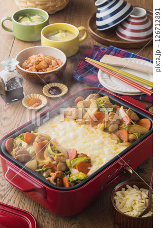 ホットプレートでチーズタッカルビ ホットプレートでチーズタッカルビ 126712891
