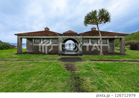 ダンヌ浜の海と建築 126712979