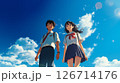 青空の下の高校生男女 126714176