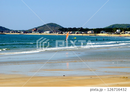 福岡県福津市　福間漁港海浜公園　福間海水浴場 126716432