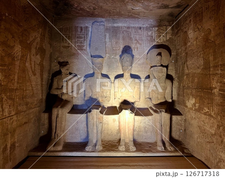 エジプト アブシンベル神殿 エジプト アブシンベル神殿 126717318