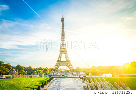 eiffel tour and from Trocadero, Paris 126718256