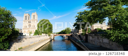 Notre Dame cathedral, Paris France 126718348