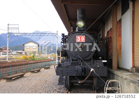 明治時代に英国からやってきた国鉄(鉄道院)5650形蒸気機関車(東武B4形蒸気機関車) 126718552