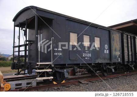 国内初の鋼製有蓋緩急車の国鉄ワフ21000形 126718555