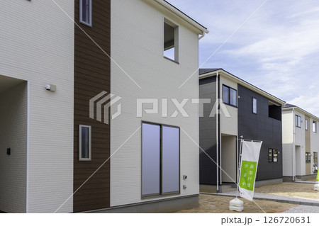 新築モダン住宅外観 126720631