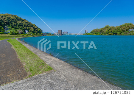 滋賀県　瀬田川川岸の散策道 126721085