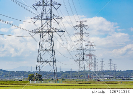 鉄塔　田園　送電線 126721558
