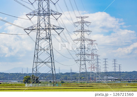 鉄塔　田園　送電線 126721560