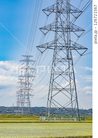 鉄塔　田園　送電線 126721567