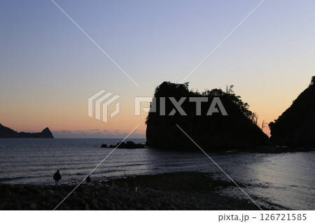 瀬浜海岸の夕陽 瀬浜海岸の夕陽 126721585